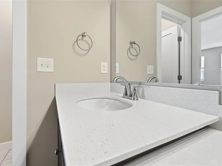 7241 Otley Dr — Photo 40