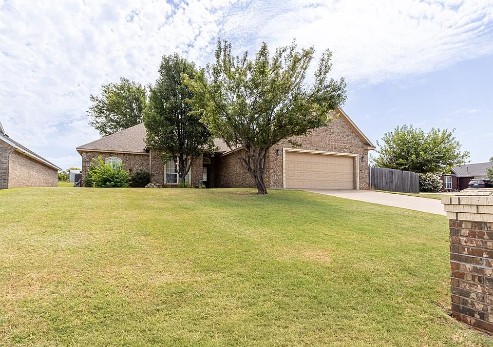 1st image of 2318 Tailwind Dr