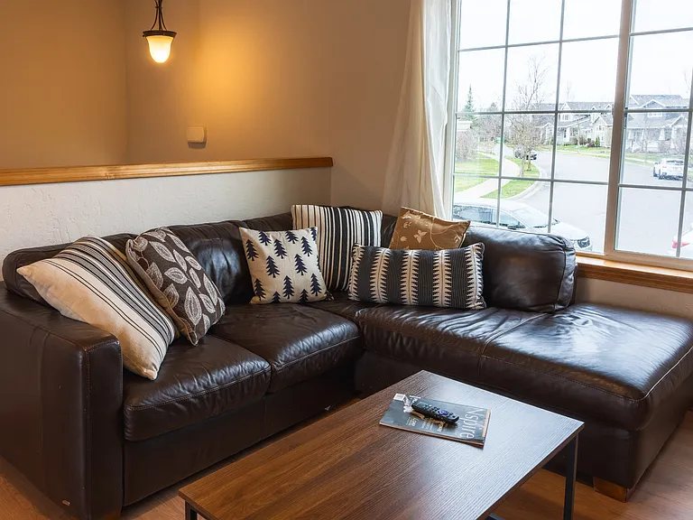 Living Room - Amazing Natural Light - Brand New 55" SmartTV.