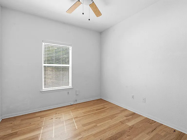 2720 Oak Springs Dr — Photo 19