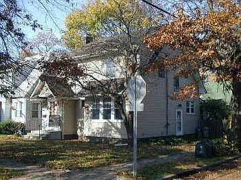 5th image of 565 Stanton Ave