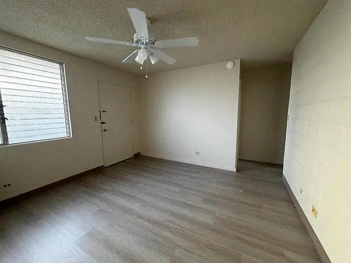 1710 Young St #204 — Photo 3