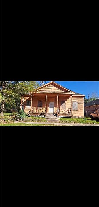 1st image of 554 Maple St