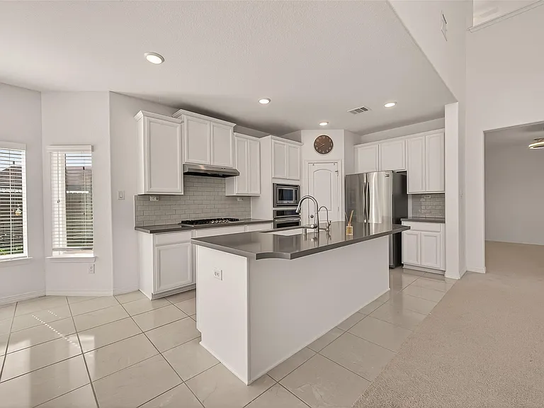 1006 Grey Dusk Ct — Photo 14