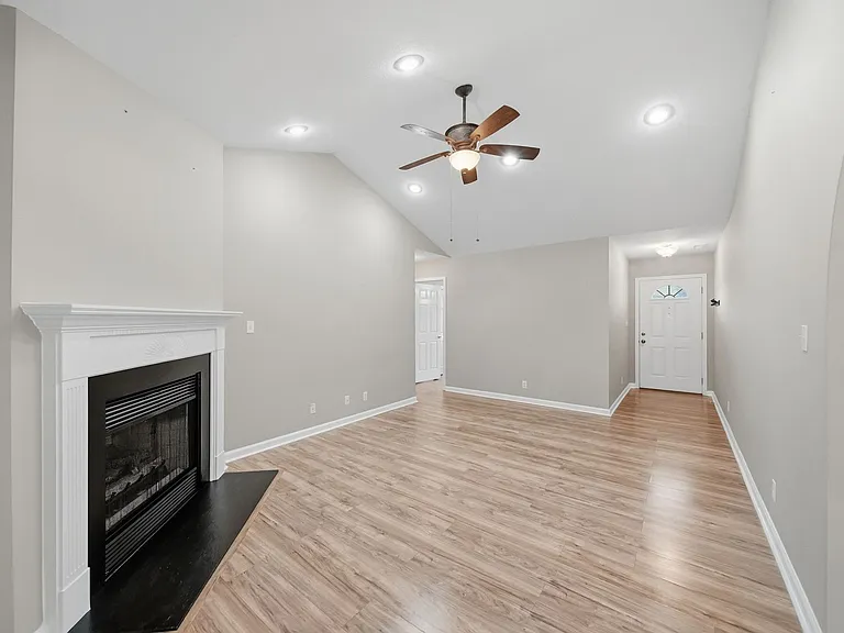 1838 Pipers Ridge Cir NW — Photo 3