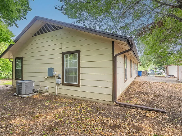 2520 Bitter Creek Dr — Photo 25