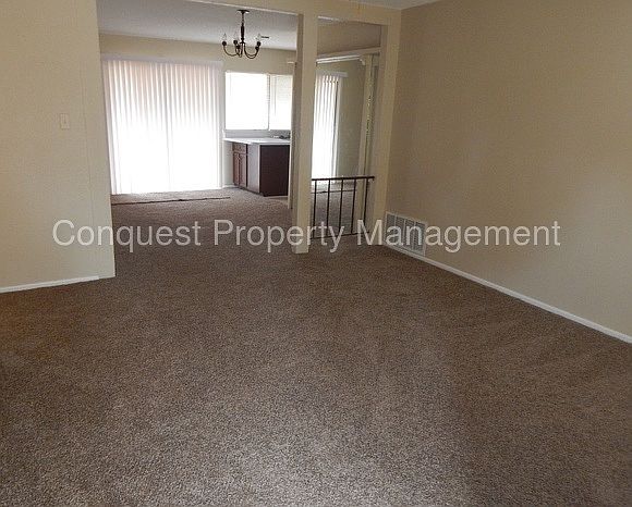 1st image of 2328 Pinkerton Dr