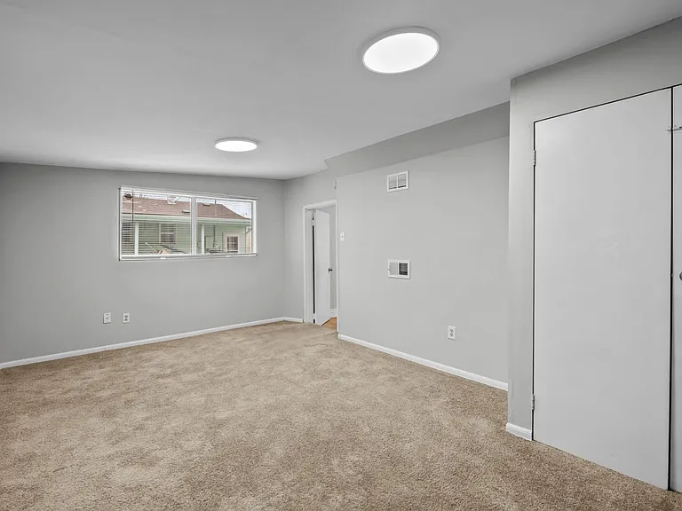 4570 1/2 W Center Ave — Photo 14