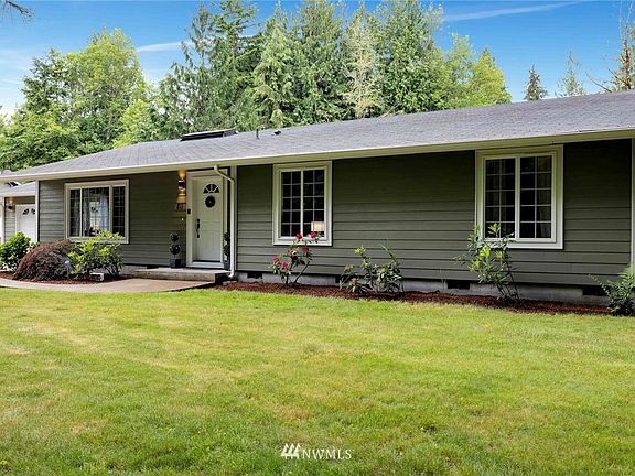2nd image of 715 93rd Ave SE