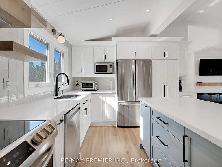 891 Tiny Beaches Rd S — Photo 15