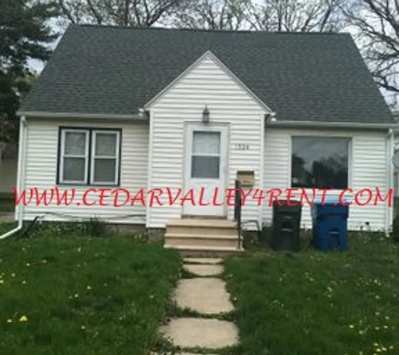 1324 Stratford Ave
