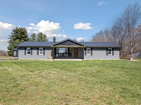 929 Hopewell Rd, Felicity, OH 45120