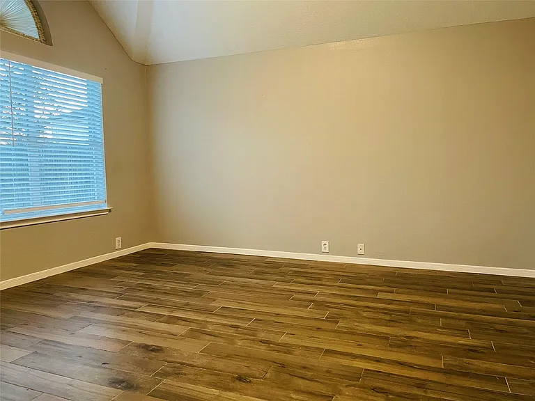 20803 Lavenderwood Dr — Photo 26