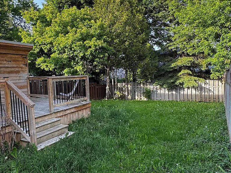 109 Connelly Dr — Photo 28