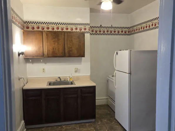 219-223 Westminster Ave #1, Greensburg, PA 15601