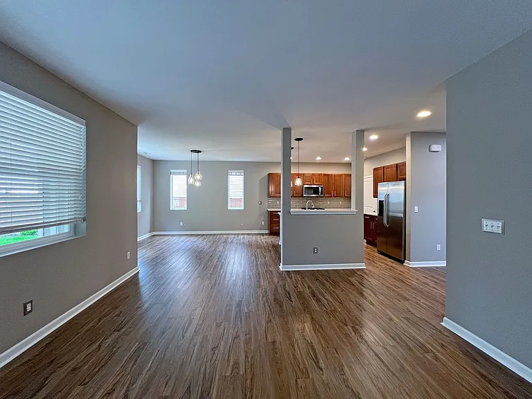 16926 SE 262nd St — Photo 13