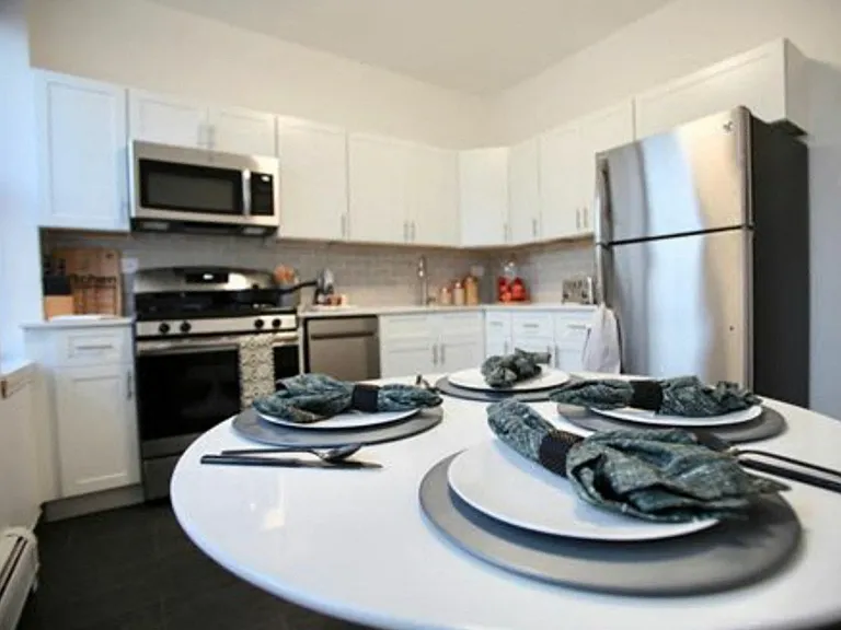 Willowview — Photo 2