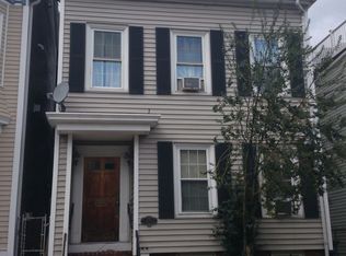 670 E 6th St, South Boston, MA 02127