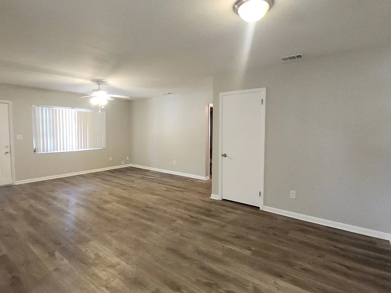908 Westmore Ave — Photo 5