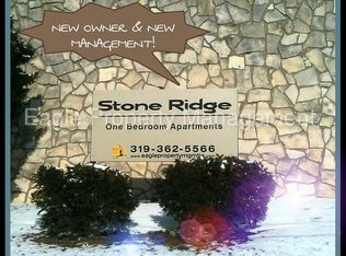 300 31st St NE APT A, Cedar Rapids, IA 52402