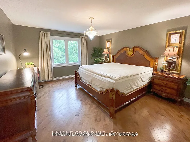 2415 Jarvis St #B5 — Photo 1