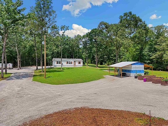 2nd image of 279 Carmichael Rd