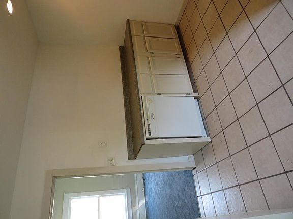 5th image of 2848 4th St #1
