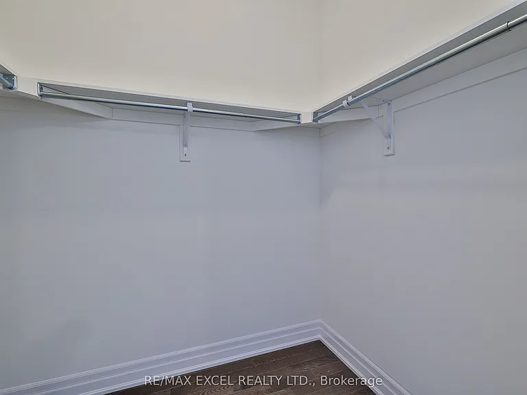24 Sunny Acre Cres — Photo 37