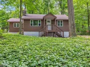 203 Alachua Rd, Highland Lakes, NJ 07422