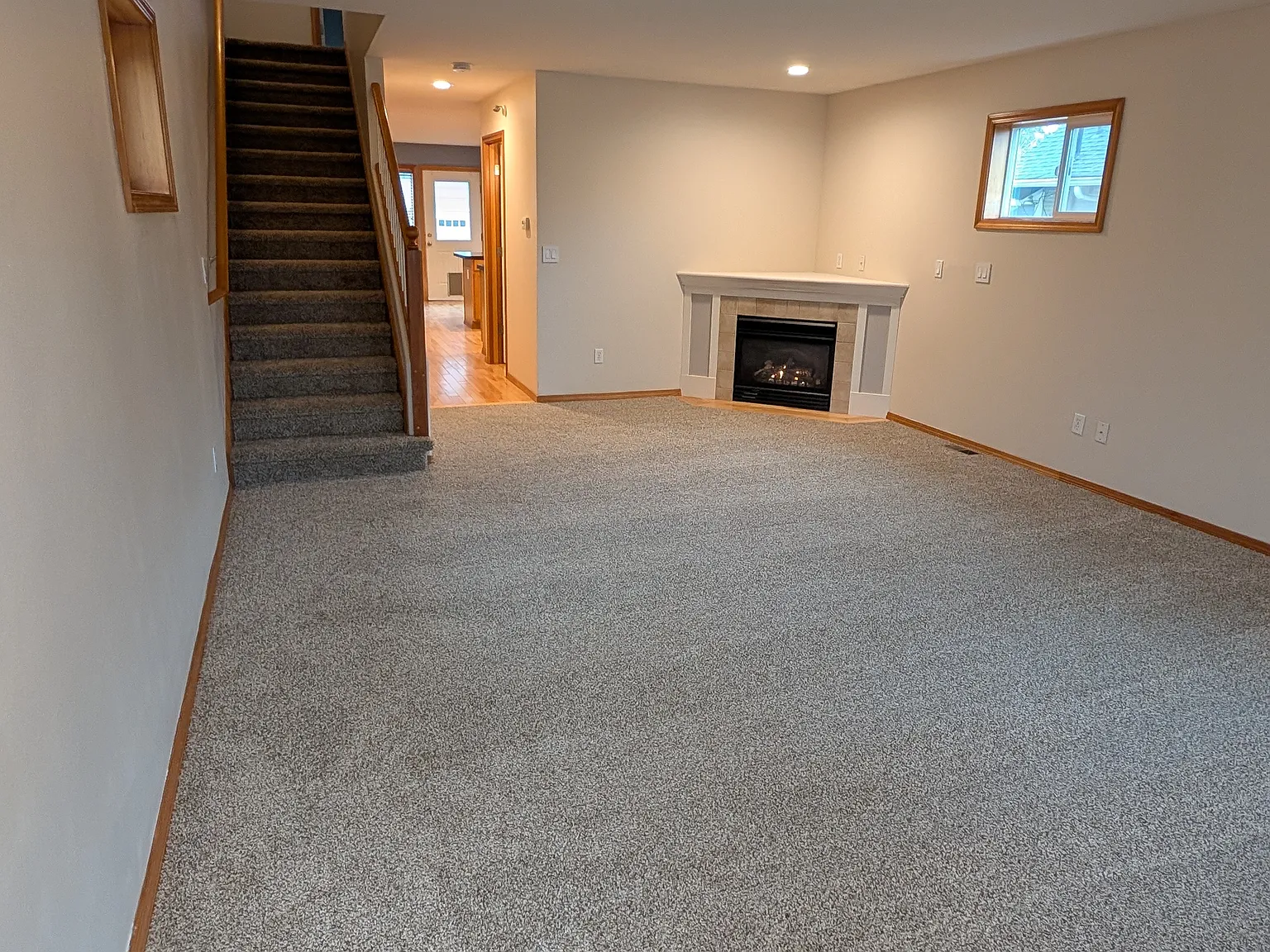 3 bed, 2.5 bath, 1632 sqft, $2,895 — Photo 3