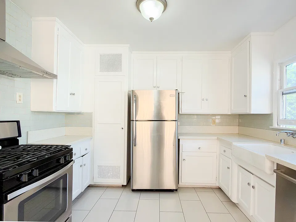 333 S Gramercy Pl #5
