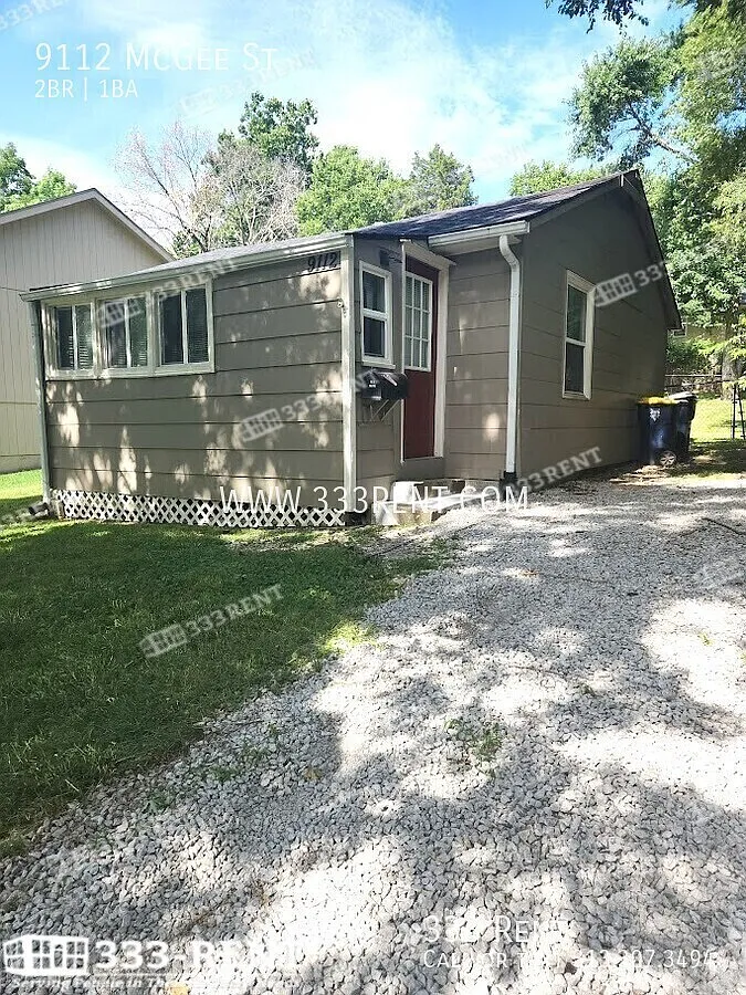 Your cozy bungalow in south Waldo is ready for you! — Photo 1