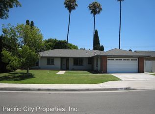 2866 Velasco Ln, Costa Mesa, CA 92626