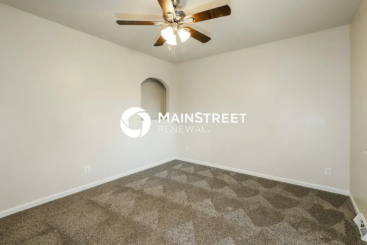 Living Room - 620 NE 114th St