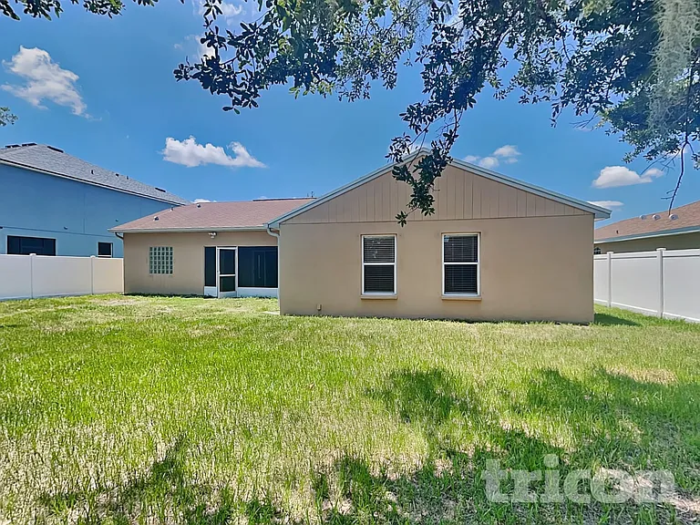 10752 Carloway Hills Dr — Photo 25