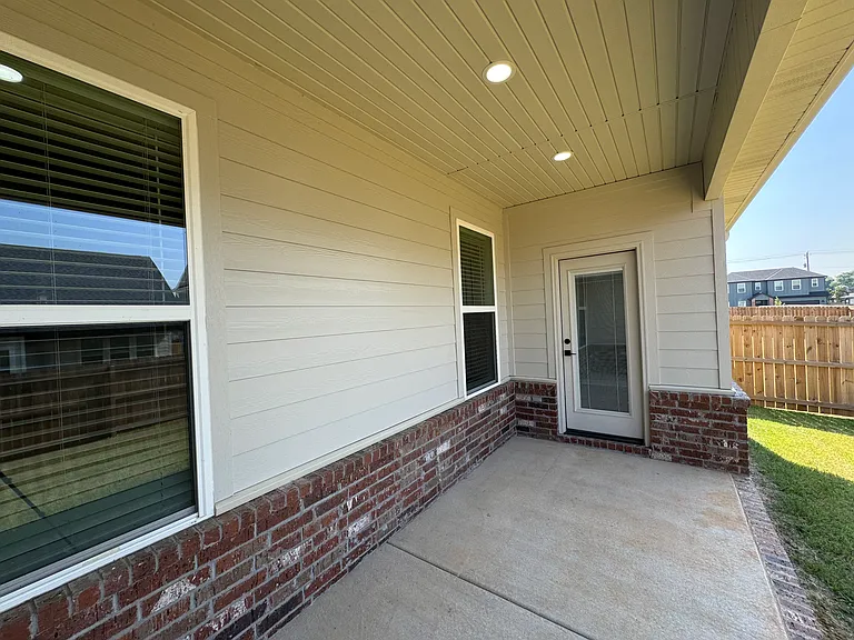 5910 SW Desert Ave — Photo 26