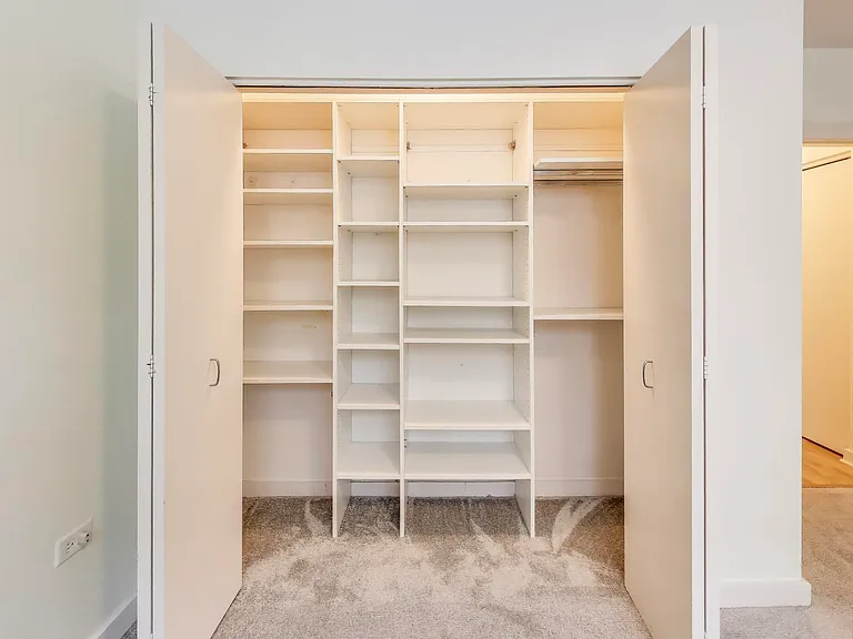 2235 W Maypole Ave #101 — Photo 8