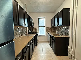 Rented by Hillel Realty Group