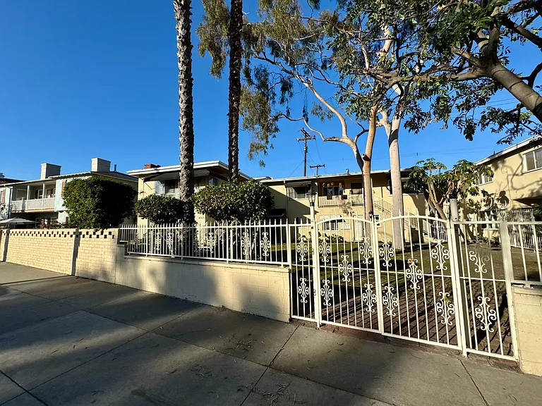 4313-4329 E. Ocean Blvd. — Photo 11