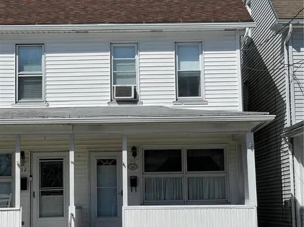 210 W Hazard St, Summit Hill, PA 18250