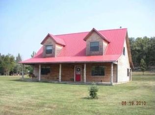 575 Hilly Village Rd, Batesville, AR 72501