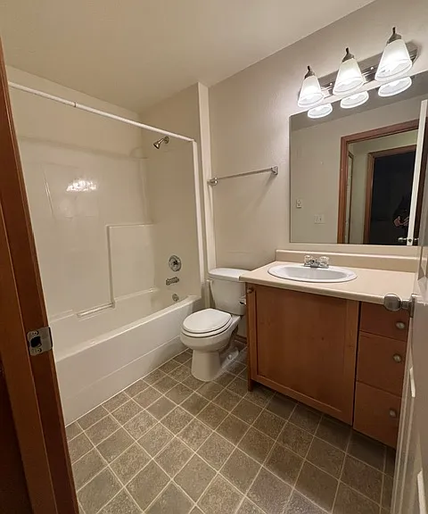 423 SW 155th St #H — Photo 20