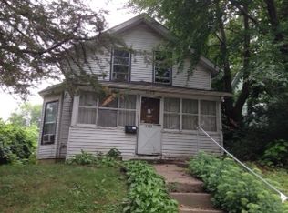 1123 E 14th St, Davenport, IA