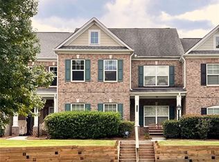 1118 Lake Point Way, Suwanee, GA 30024