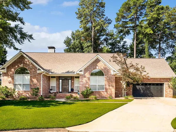 5 Saint Thomas Ct, Maumelle, AR 72113