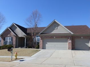 809 Meramec View Ct, Eureka, MO 63025