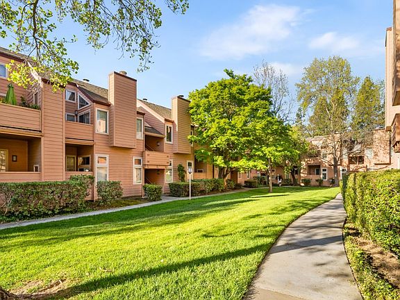 2nd image of 287 Sumba Ct