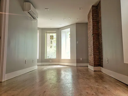 Rented by Simply Brooklyn Realty Inc | media 19