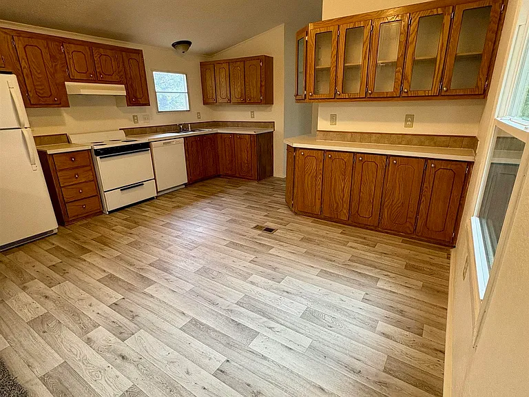 1004 S Wall St — Photo 3
