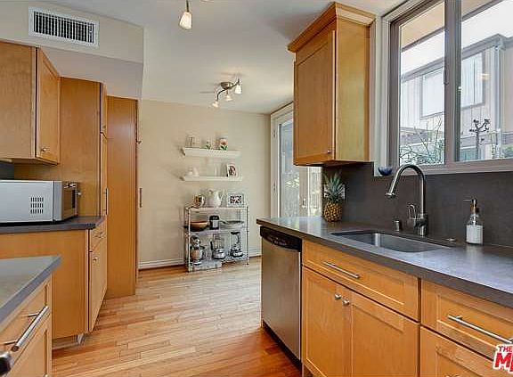 4th image of 2019 S Bentley Ave APT 8